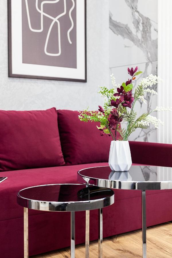 Lovely Apartment On Drahomanova Street Lviv Extérieur photo