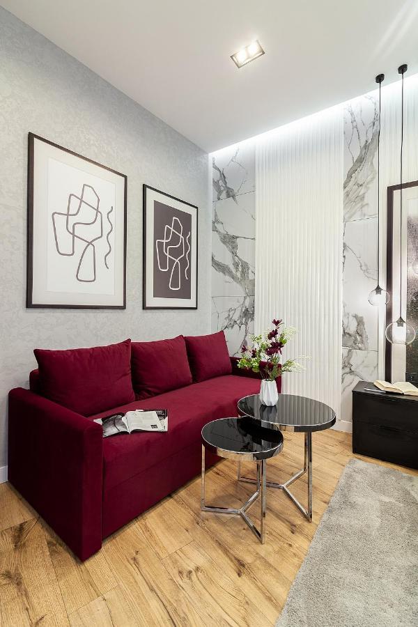 Lovely Apartment On Drahomanova Street Lviv Extérieur photo