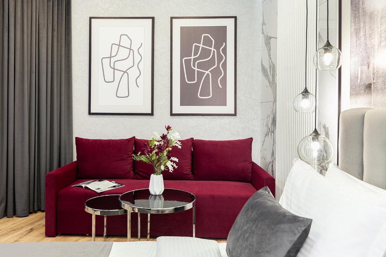 Lovely Apartment On Drahomanova Street Lviv Extérieur photo